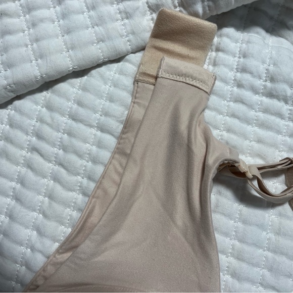 Worn once nude bra - Picture 6 of 6
